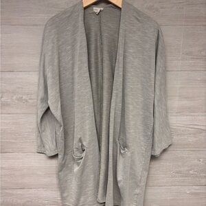 * | Donni | sweater. Size OSFA.